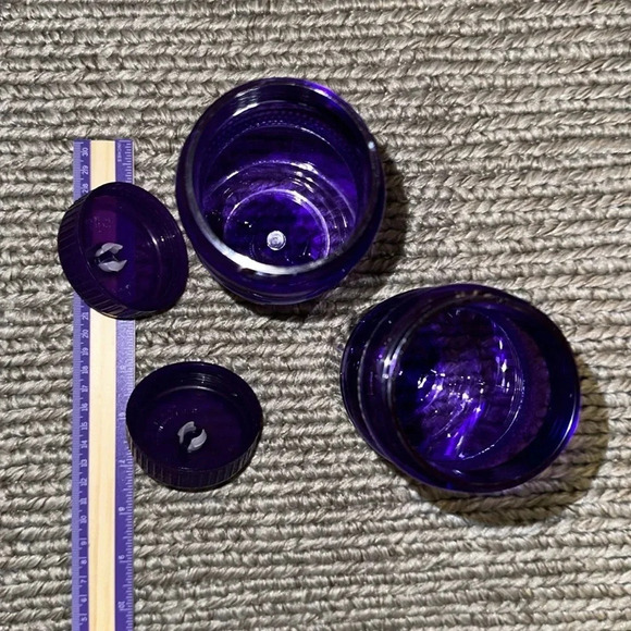 Fedex®️ Logo Purple Plastic Water Bottles (2) - Picture 4 of 6